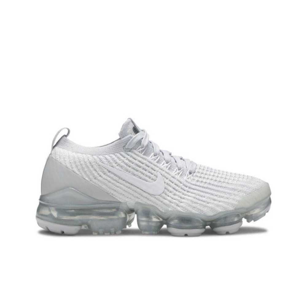 Nike White VaporMax Flyknit Shoes